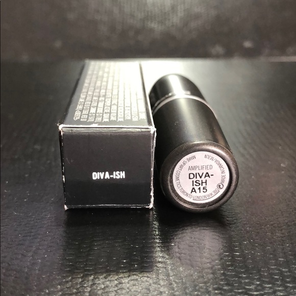 Brand New MAC amplified lipstick - Diva-ish - Picture 4 of 5